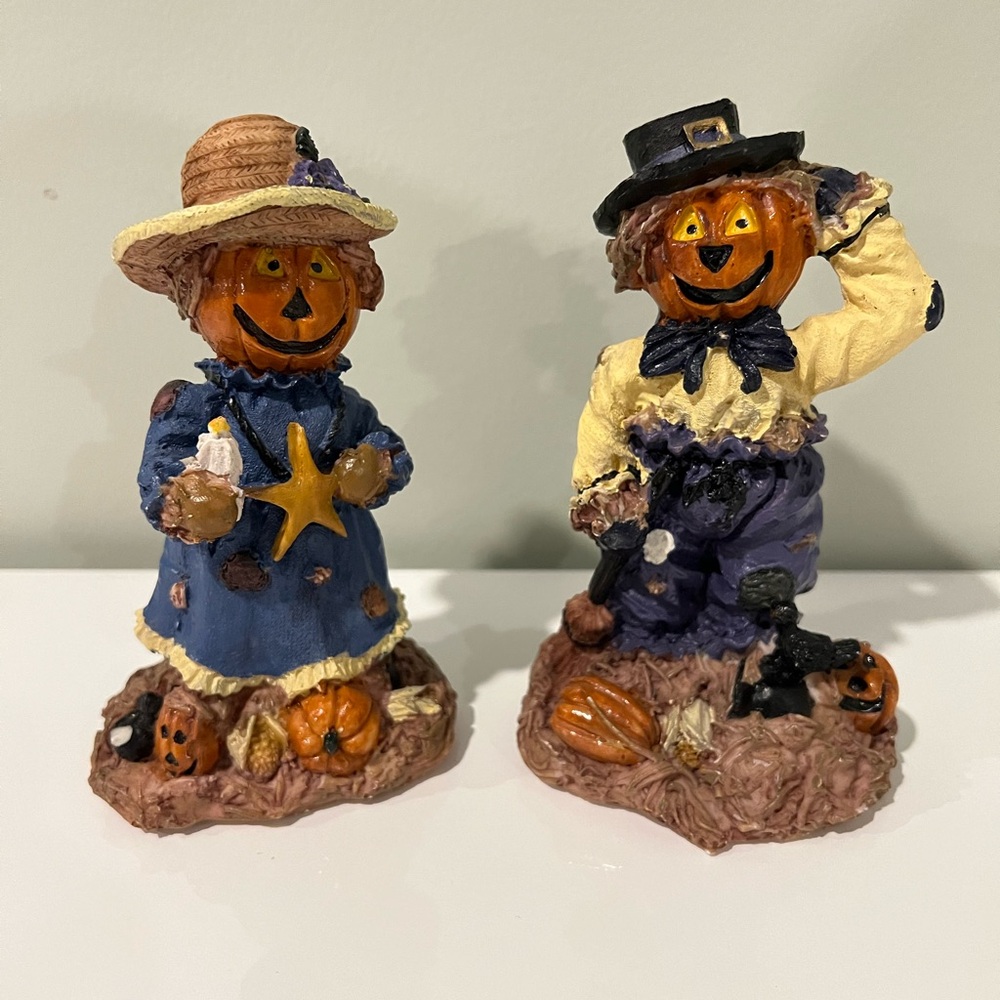 K's Collection Scarecrow Pumpkin Straw Halloween Fall Couple Man Woman Figurines